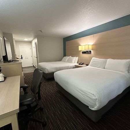 เบสต์ เวสเทิร์น วอเตอร์ทาวน์ Hotel Watertown ภายนอก รูปภาพ