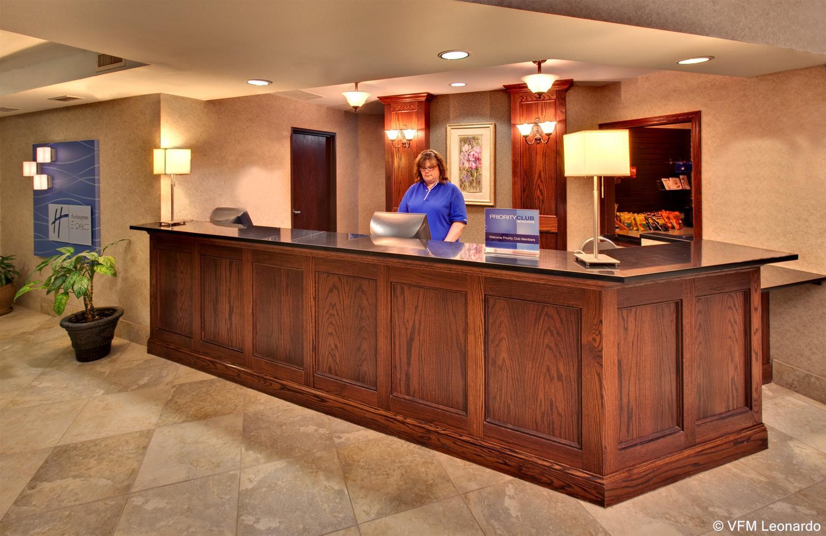 เบสต์ เวสเทิร์น วอเตอร์ทาวน์ Hotel Watertown ภายนอก รูปภาพ