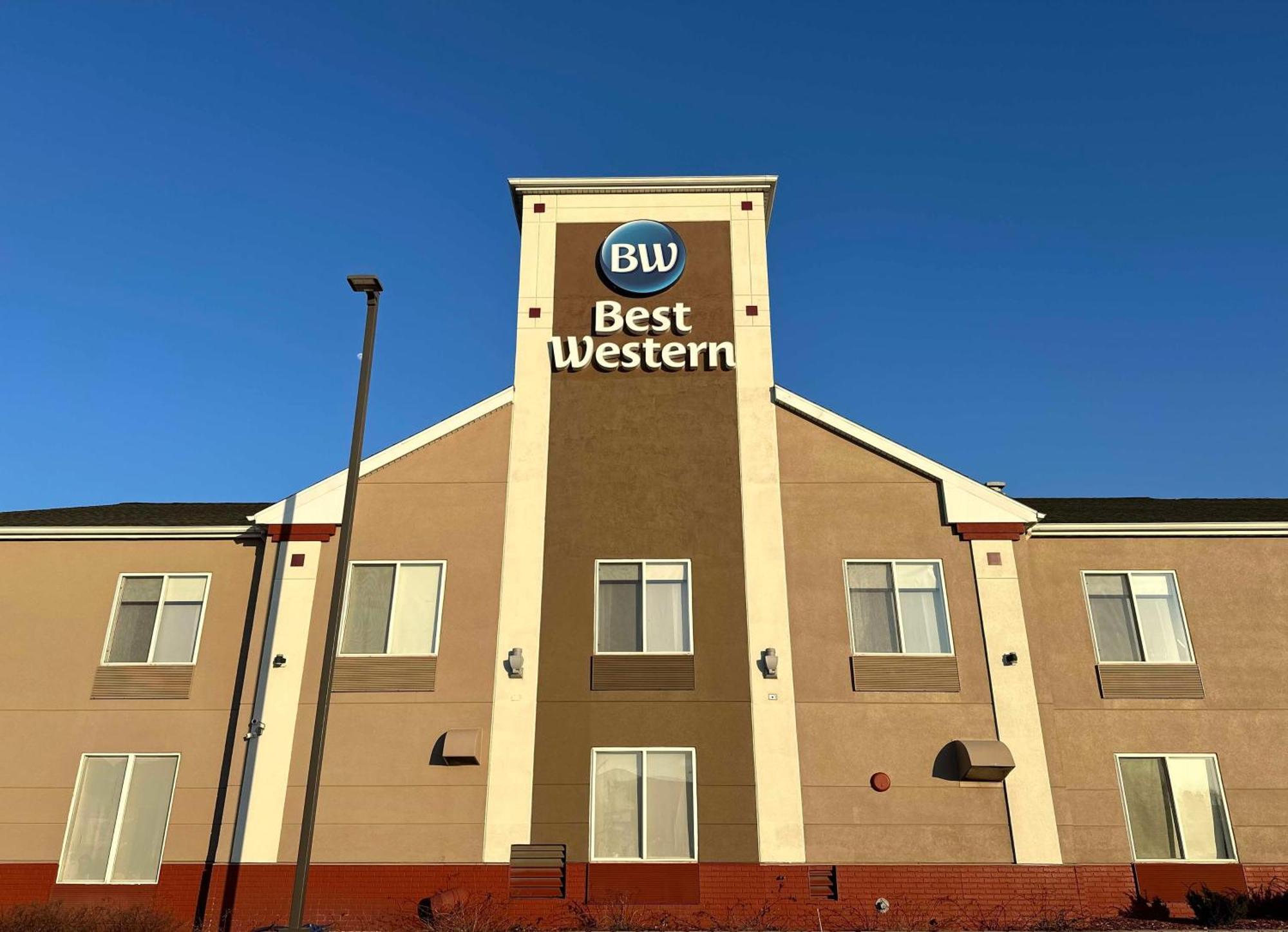 เบสต์ เวสเทิร์น วอเตอร์ทาวน์ Hotel Watertown ภายนอก รูปภาพ