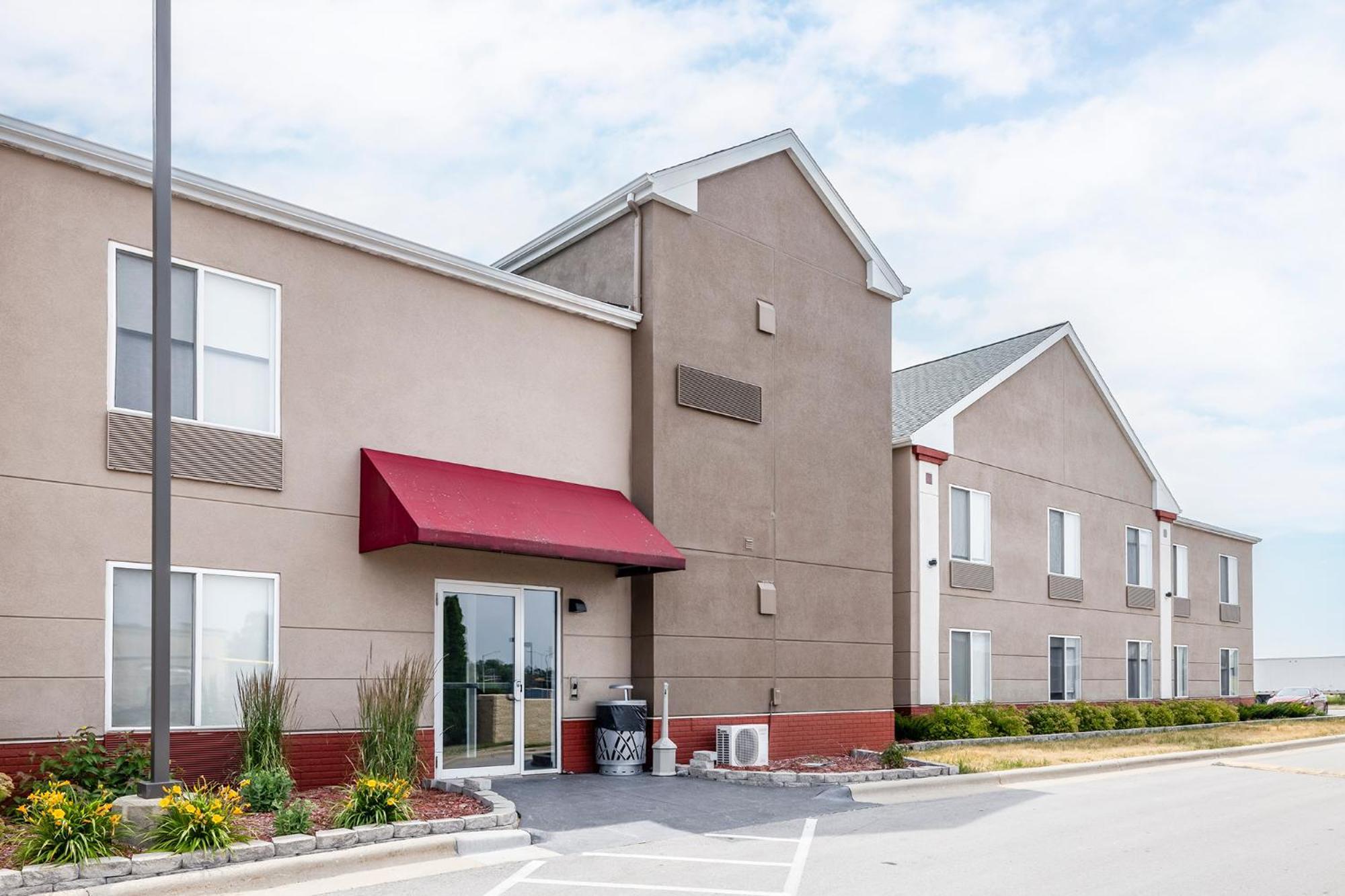 เบสต์ เวสเทิร์น วอเตอร์ทาวน์ Hotel Watertown ภายนอก รูปภาพ