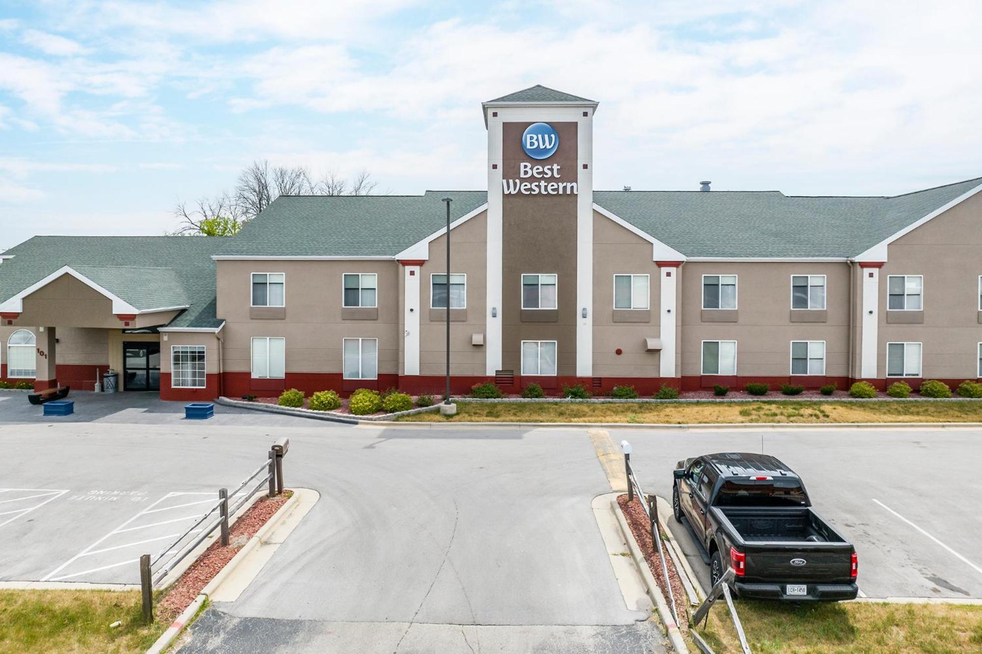 เบสต์ เวสเทิร์น วอเตอร์ทาวน์ Hotel Watertown ภายนอก รูปภาพ