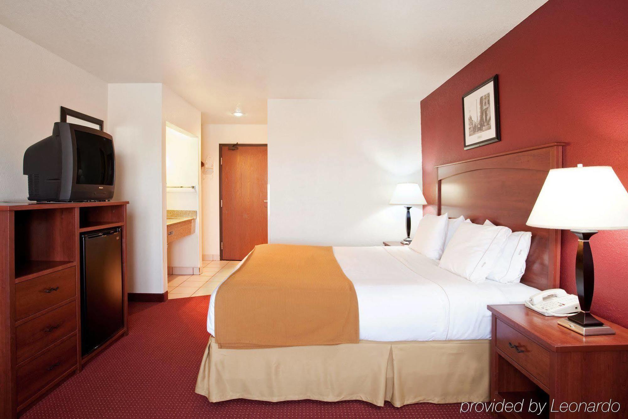 เบสต์ เวสเทิร์น วอเตอร์ทาวน์ Hotel Watertown ภายนอก รูปภาพ